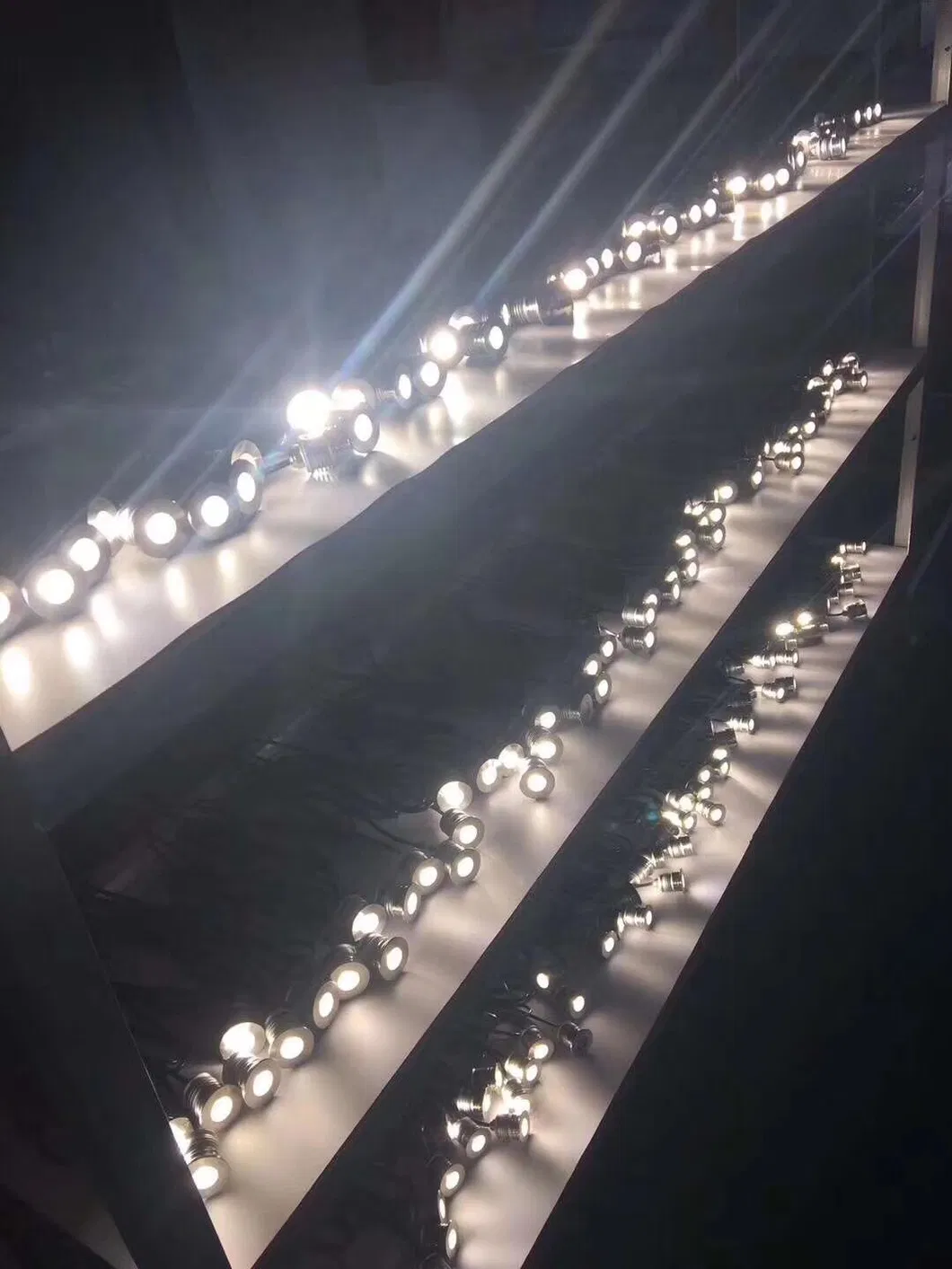 LED 계단 조명 IP67 1W 실버 95lm/W 보도 도로 정원 산책로 계단 통로 3